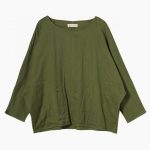 どんな色とも相性がいい「カーキ」 今年のアイテムは?